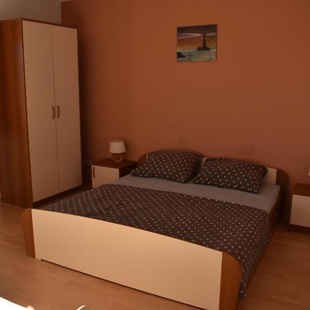 Apartmani Rade ヴォディツェ エクステリア 写真